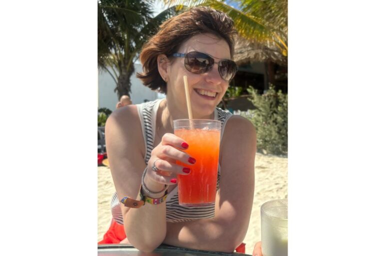 helen findley logo 768x512